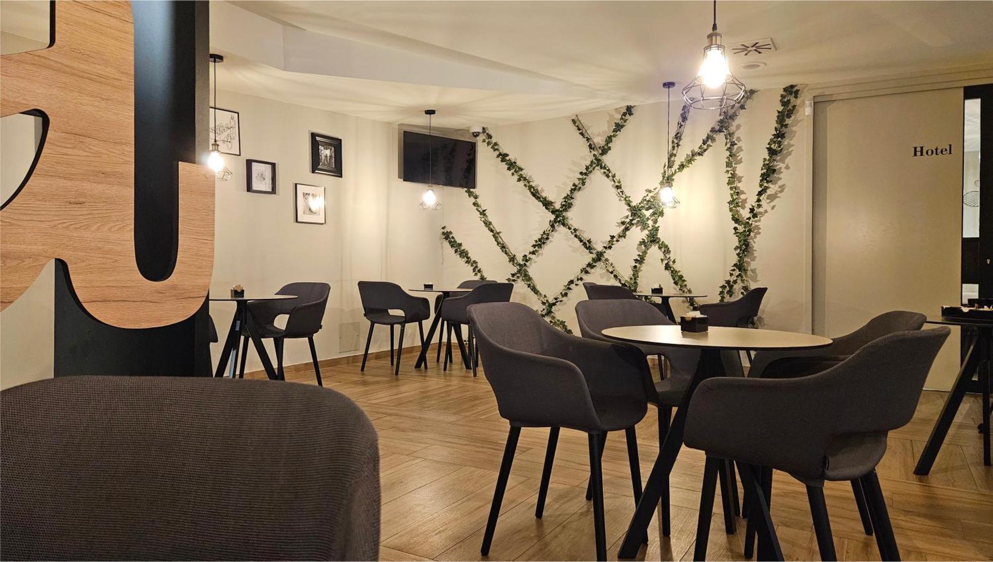 Lipa, Hotel & Bistro 노바고리차 외부 사진