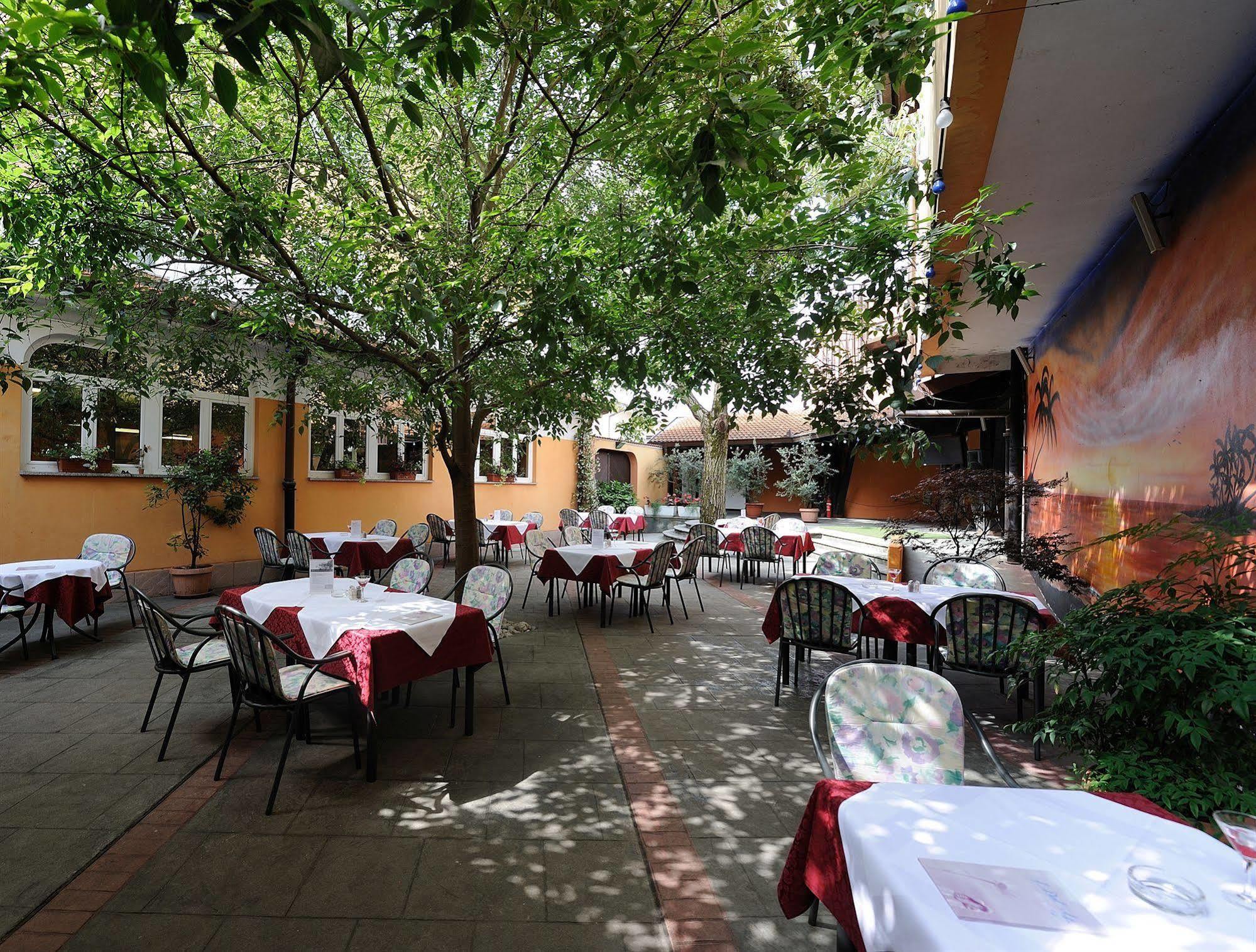 Lipa, Hotel & Bistro 노바고리차 외부 사진